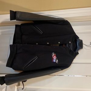 NASCAR Jacket - Black and Size Large